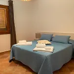 Mirto Piscina Condivisa Feriehus *