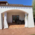 Mirto Piscina Condivisa * Budoni